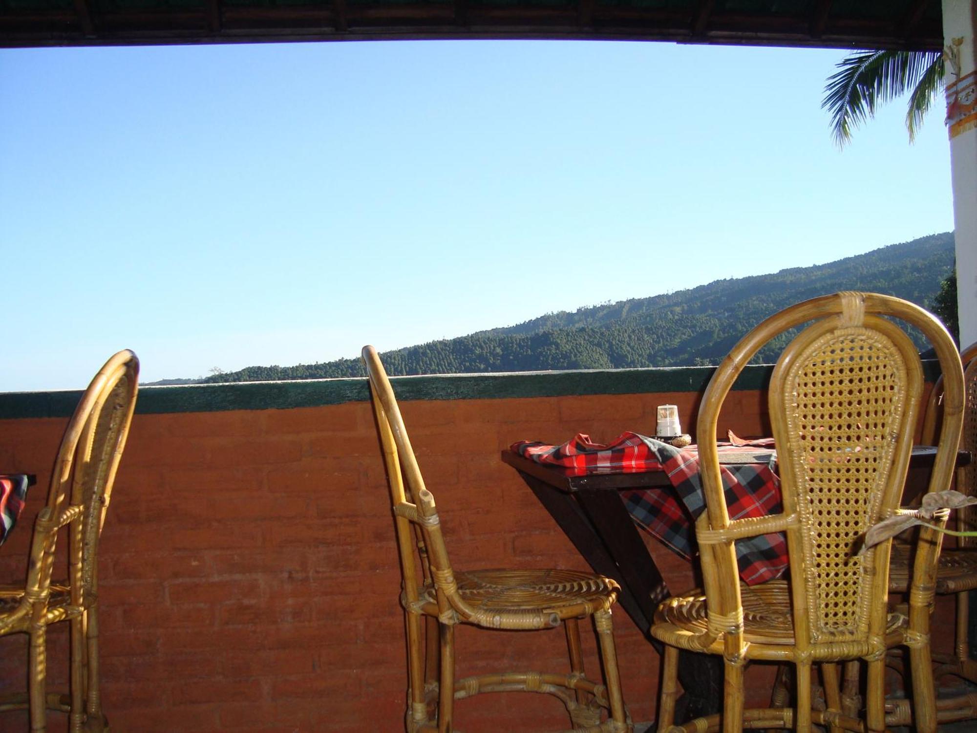 Taman Ayu Homestay Munduk Mitra Reddoorz ภายนอก รูปภาพ