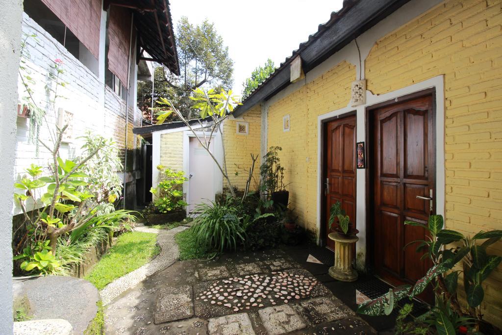 Taman Ayu Homestay Munduk Mitra Reddoorz ภายนอก รูปภาพ